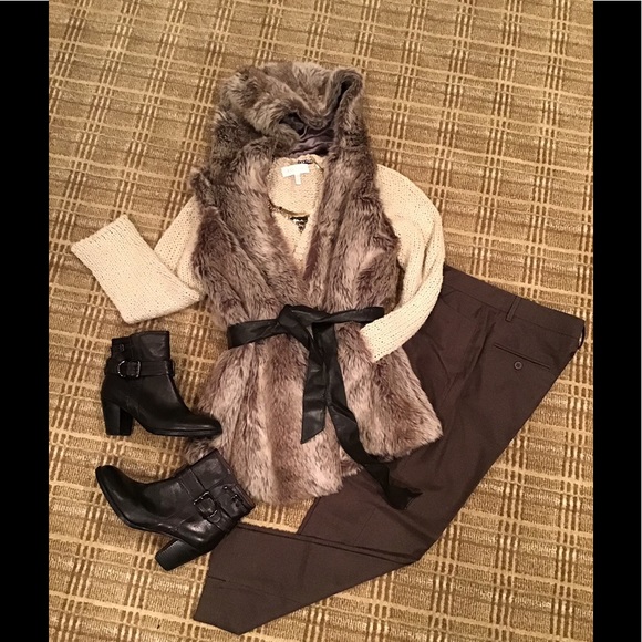 WD.NY Faux Fur Vest S - Picture 2 of 7